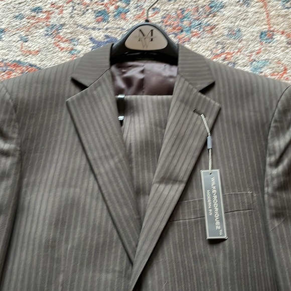 NEW Full Suit Modern Fit Wilke & Rodriguez - Picture 3 of 11